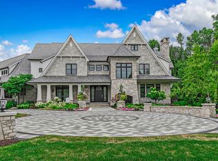 6679 Lee Ct, Burr Ridge, IL 60527