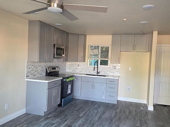 2nd image of 1645 Chronicle Ave