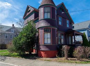 19 Stuart St, Pawtucket, RI 02860