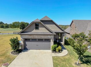 3401 Village Meadow Dr, Jonesboro, AR 72405