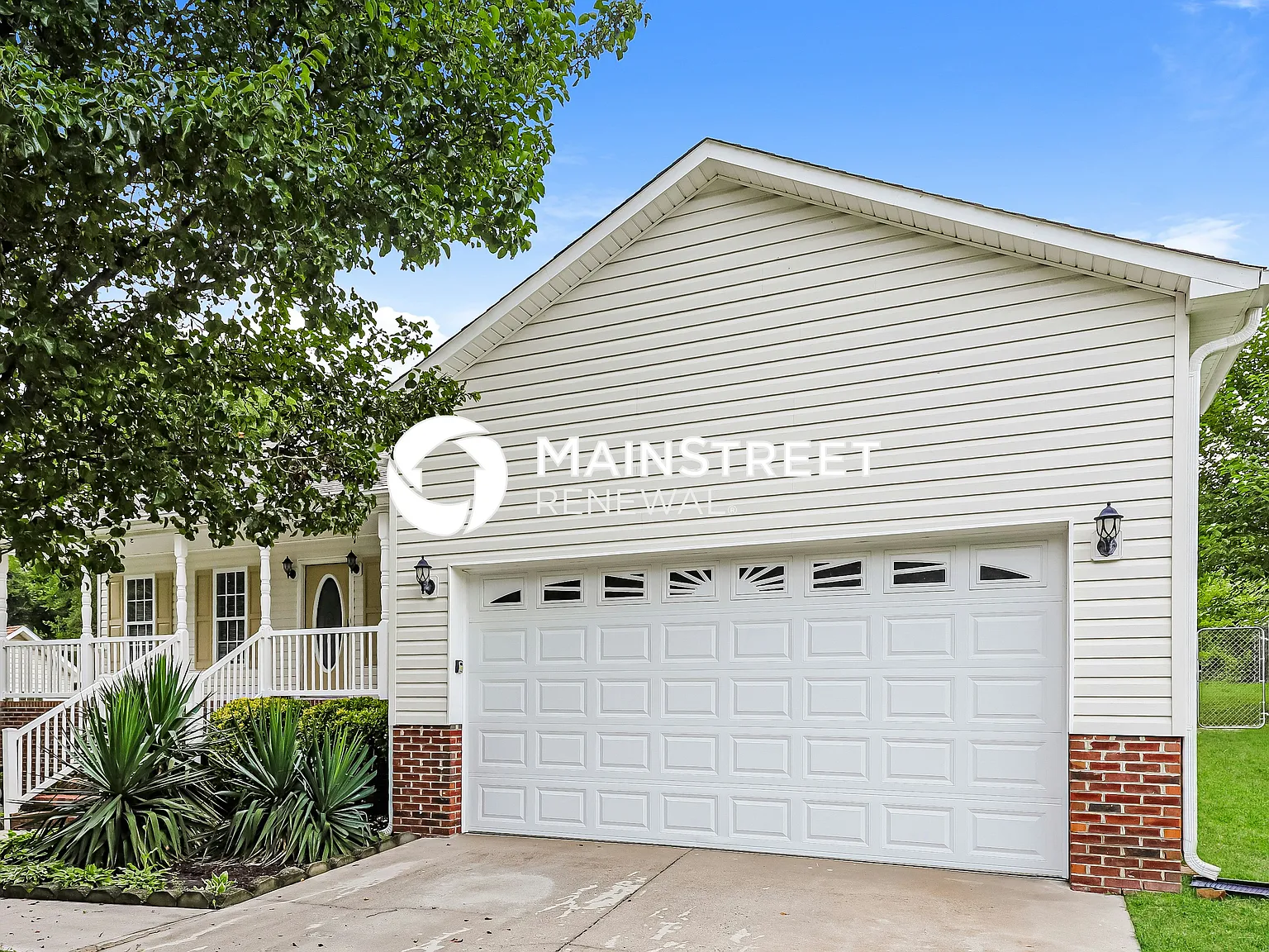 12 Collin Ln — Photo 2