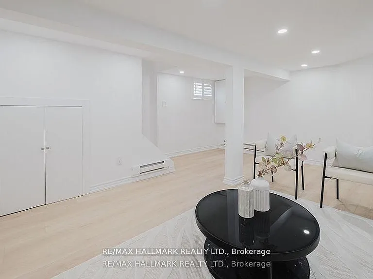 18 Glen Stewart Ave — Photo 15