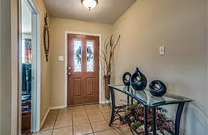 9554 Byron Dr — Photo 2