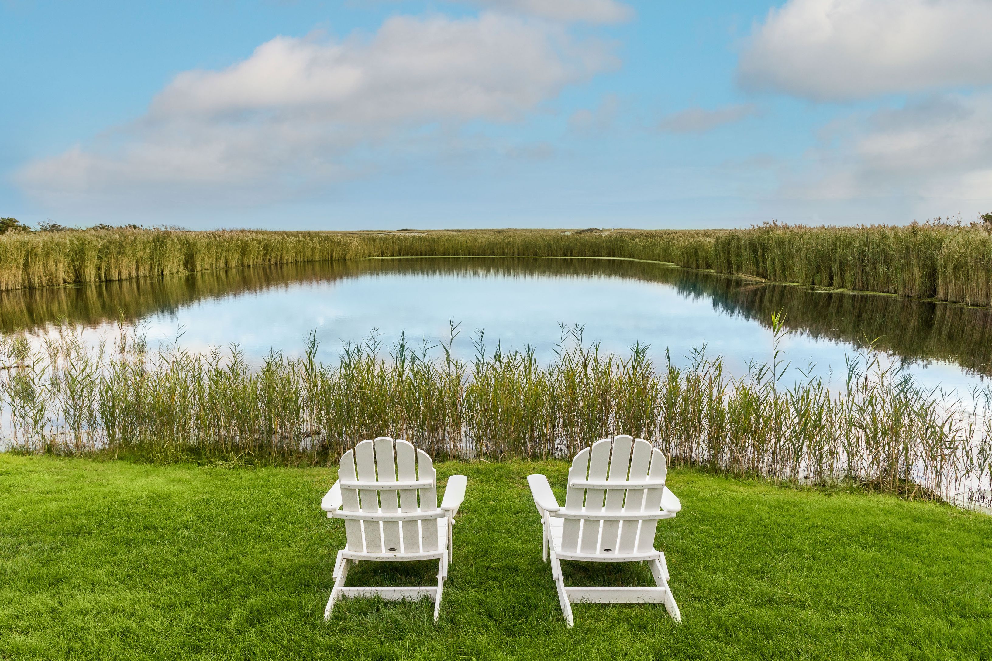 379 Bluff Rd Ocean Dunes, Amagansett, NY 11930 Out East