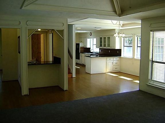 4th image of 2702 Sherrill Park Dr