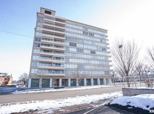 718 S 7th St APT 305, Springfield, IL 62703