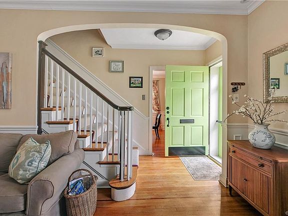 5th image of 118 Westmoreland St