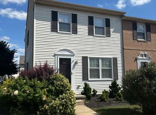 243 Greenland Dr, Lancaster, PA