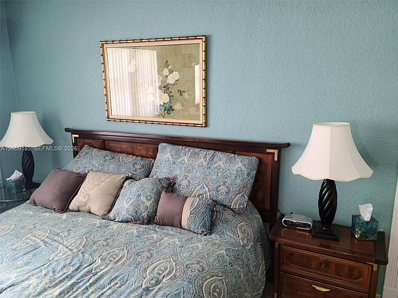 5th image of 3401 NE 10th St #Penthouse 16w