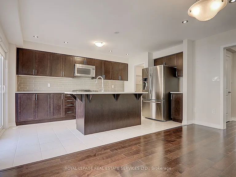 409 Switchgrass St — Photo 32