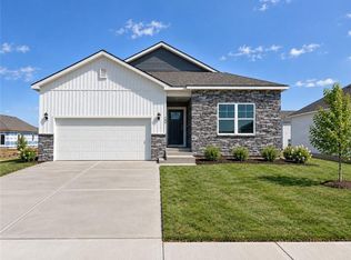 705 Solstice Cir, Belton, MO 64012