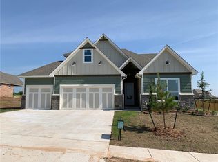 9925 NW 98th St, Yukon, OK 73099