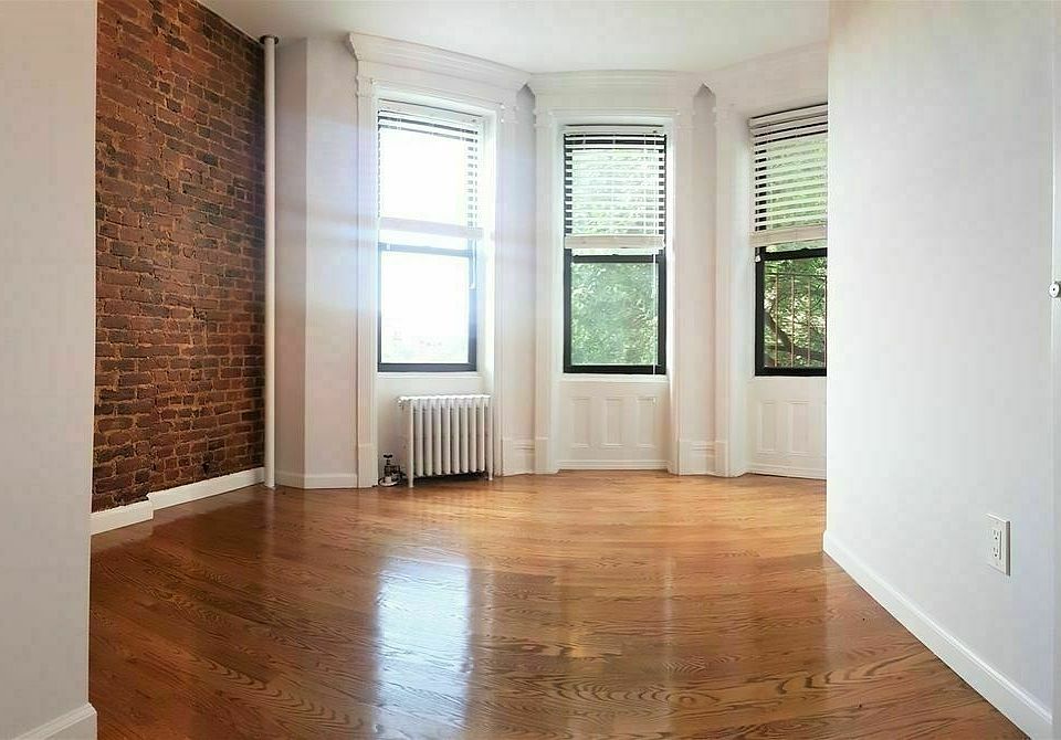1st image of 810 Prospect Pl #B