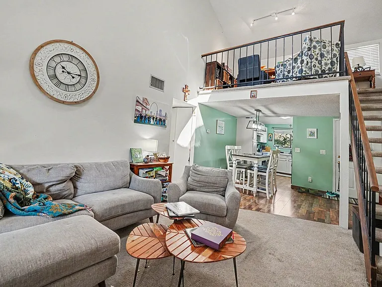 416 Wright St #304 — Photo 4