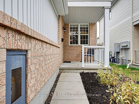 3rd image of 345 Applecross Cres
