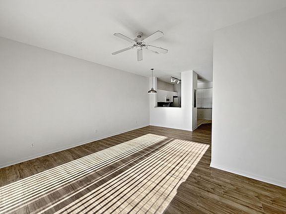 4th image of 3612 Pine Oak Cir APT 106