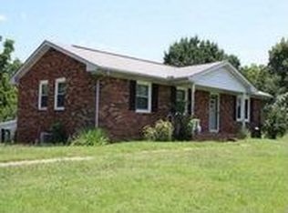 262 Quinland Lake Rd, Cookeville, TN 38506