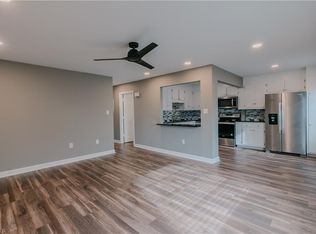 1709 N Main St, Mount Airy, NC 27030