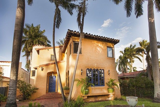 1st image of 275 Palm Ave