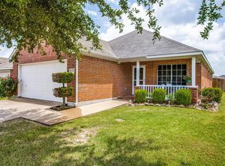 100 Old Glory Ln, Forney, TX 75126