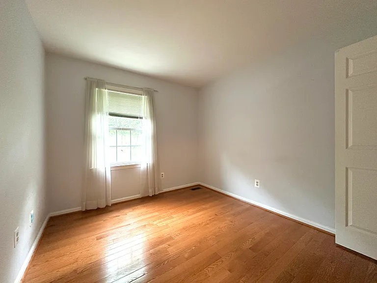 5127 Kenside Ct — Photo 35