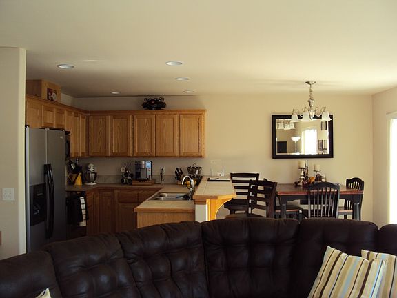 5th image of 3814 80th St NE