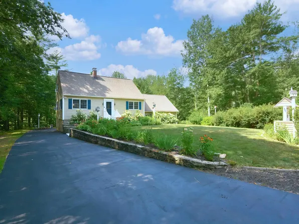 391 Whitehall Road, Hooksett, NH 03106