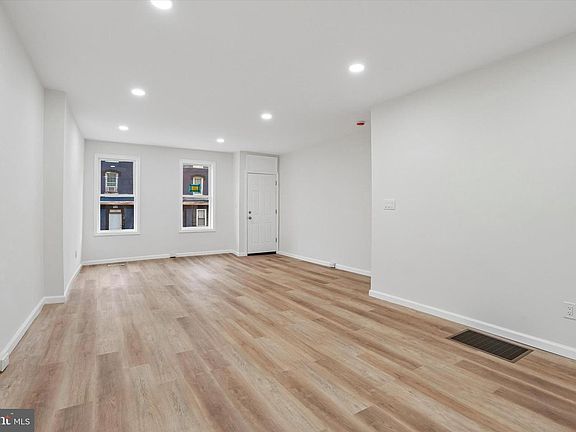 5th image of 308 W Hanover St