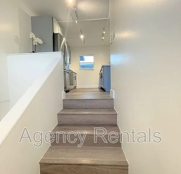 3036 Monsarrat Ave #C — Photo 5