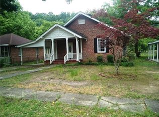 49 Hickory St NE, Rome, GA 30161
