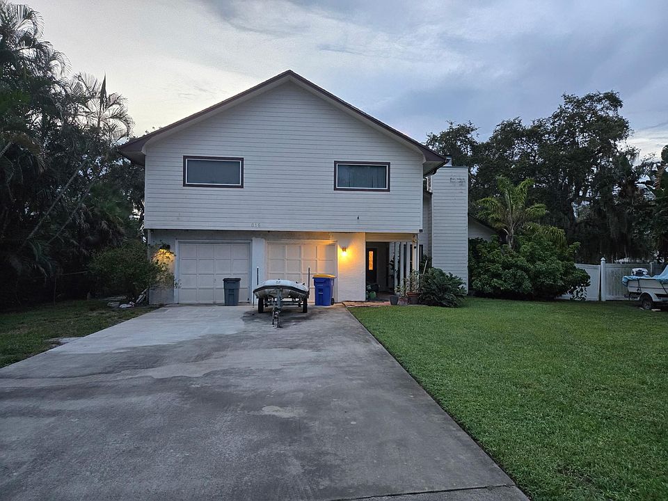 1st image of 618 SW Hidden River Avenue