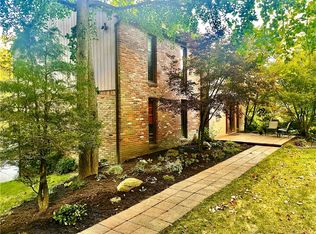 1391 Noblestown Rd, Oakdale, PA 15071