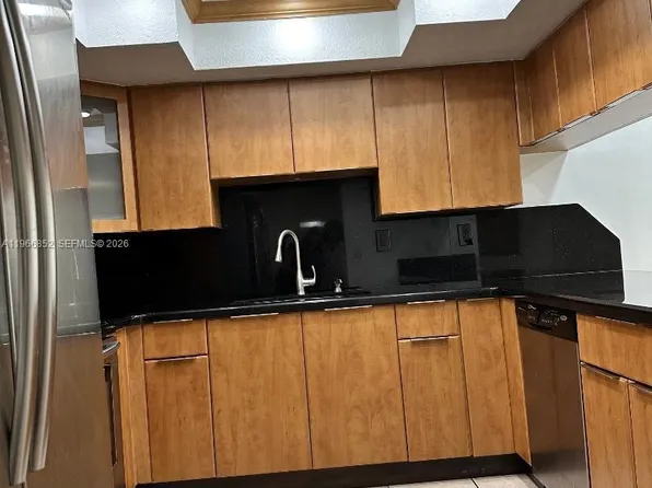 7205 W 3rd Ave, Hialeah, FL 33014