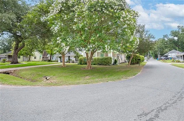 9602 Red Church Ln — Photo 3
