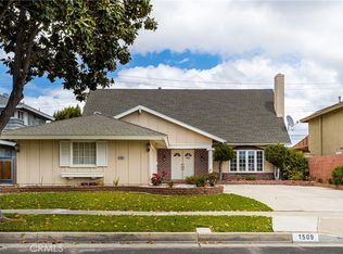 1509 W San Lorenzo Ave, Santa Ana, CA 92704