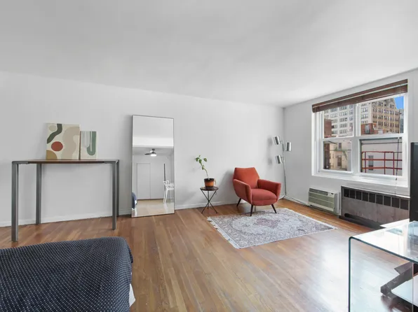 185 West Houston Street 6K image 1 of 8
