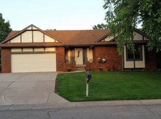 918 N Tanglewood Rd, Derby, KS 67037