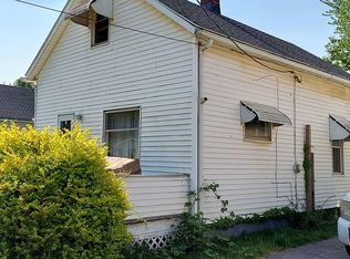 6818 Rathbun Ave, Cleveland, OH 44105