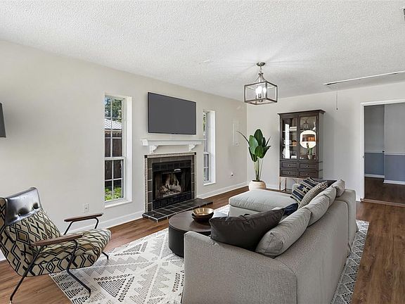 3rd image of 2718 SHADYWOOD PLACE