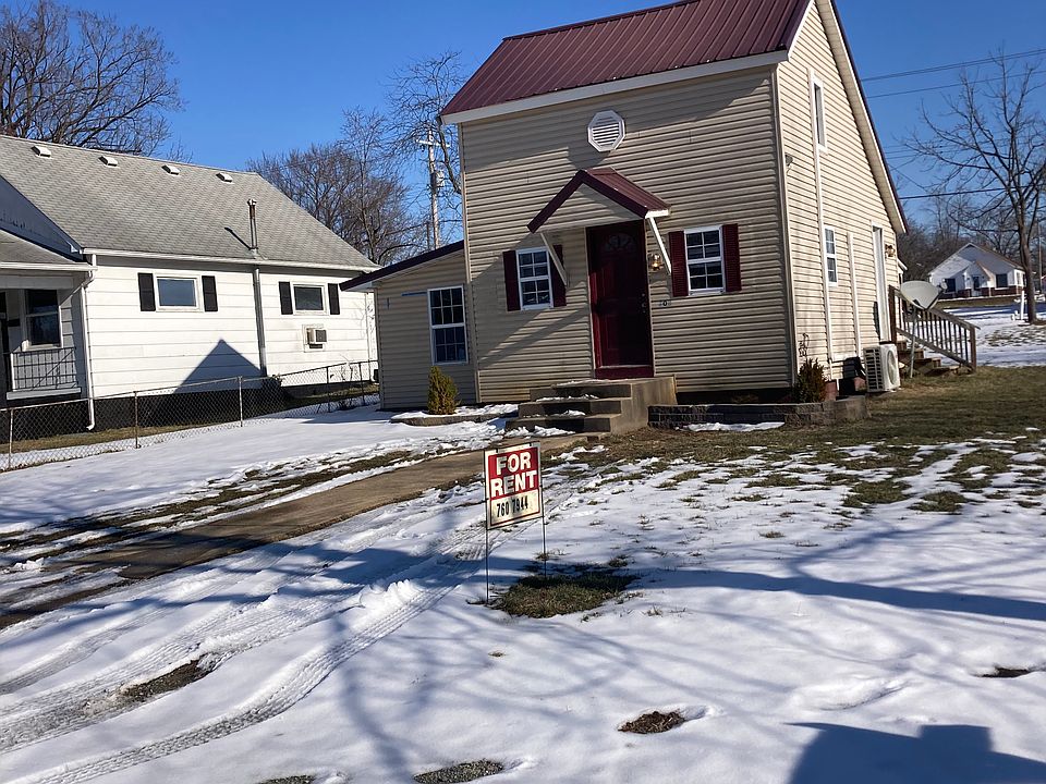 1st image of 702 N Lincoln St