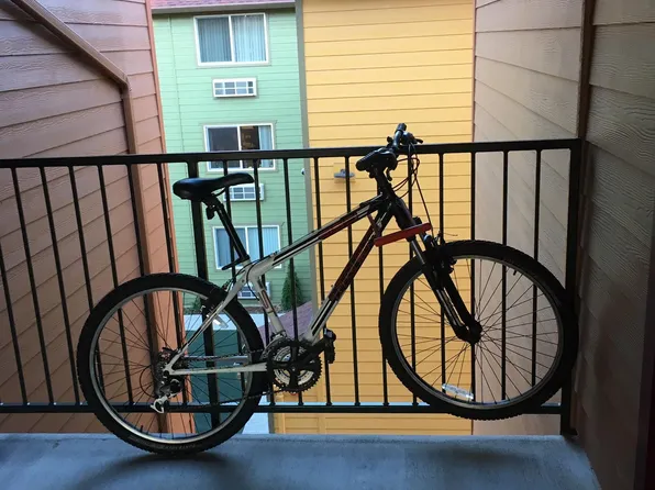 Riva Courtyard Apartments