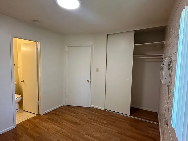 810 Mill St — Photo 5