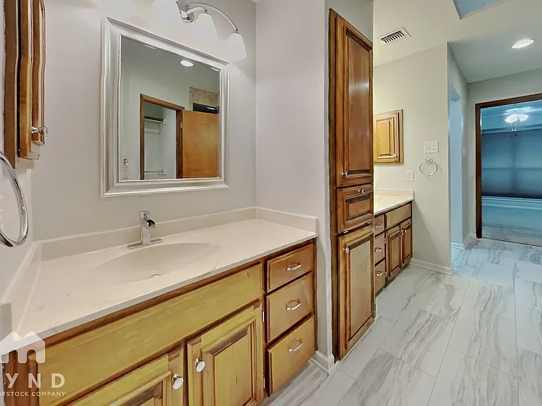 15710 Fern Ridge St — Photo 14