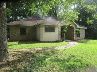 28 Belle Oak Ct, Jackson, MS 39212