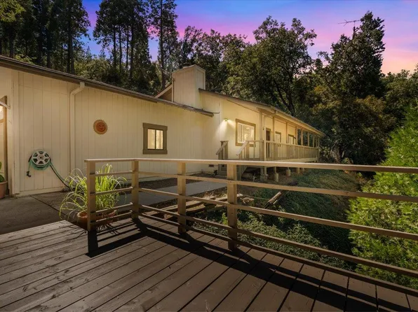 13376 Capitol Dr, Grass Valley, CA 95945