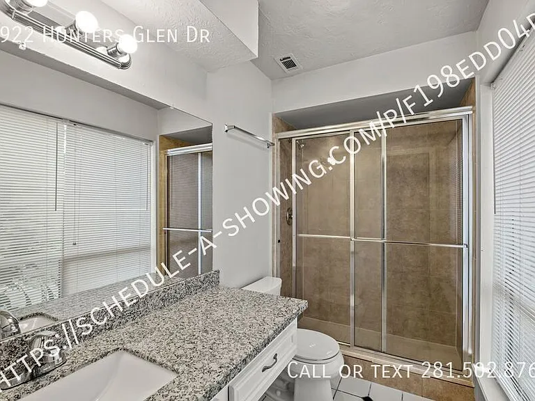 2922 Hunters Glen Dr — Photo 10