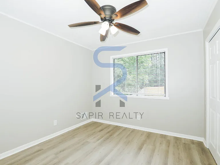 779 Edenton Ct — Photo 10
