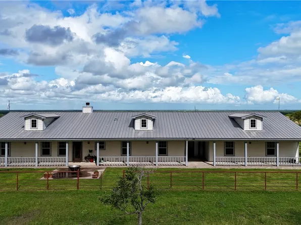 5567 County Road 1441, Mathis, TX 78368