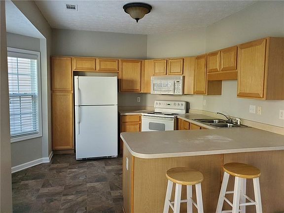 2nd image of 5044 Timber Hills Dr
