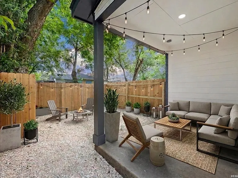 726 Arthur St #102 — Photo 2
